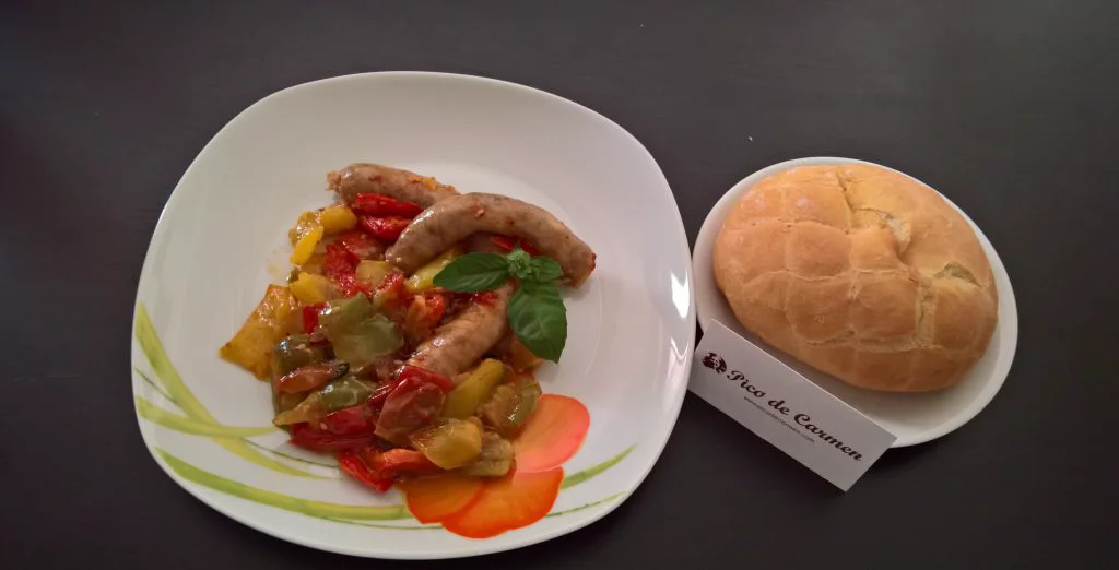 luganega con peperoni al pomodoro